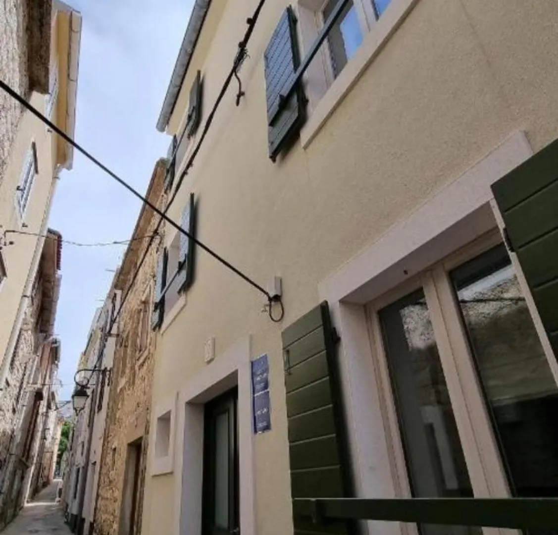 Apartman Manuela Pag Town