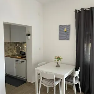 Anka Pag Apartment
