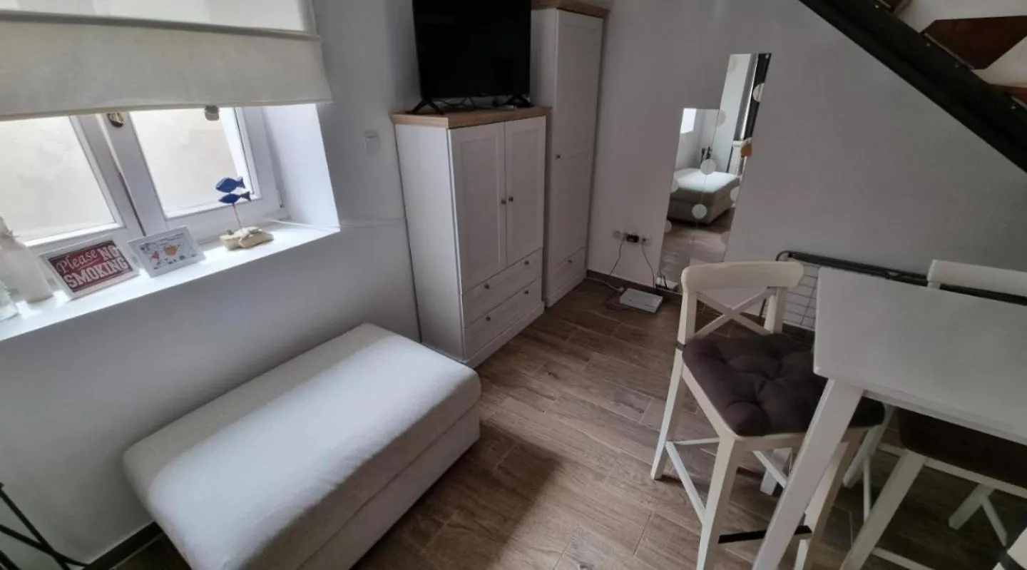 Apartman Manuela Pag Town