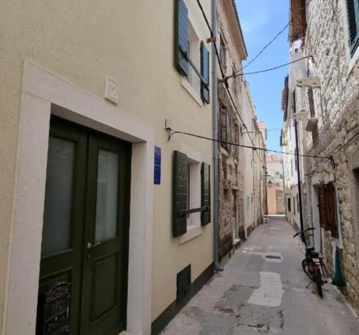 Apartman Manuela Pag Town 0*,  Croatia